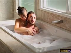 Geil nach der Massage gebumst