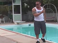 Geile Tochter vom Poolboy rangenommen