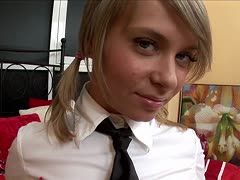 Daddy weiß was Schoolgirls wollen