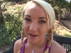Hardcore Pornostar schon mit 18